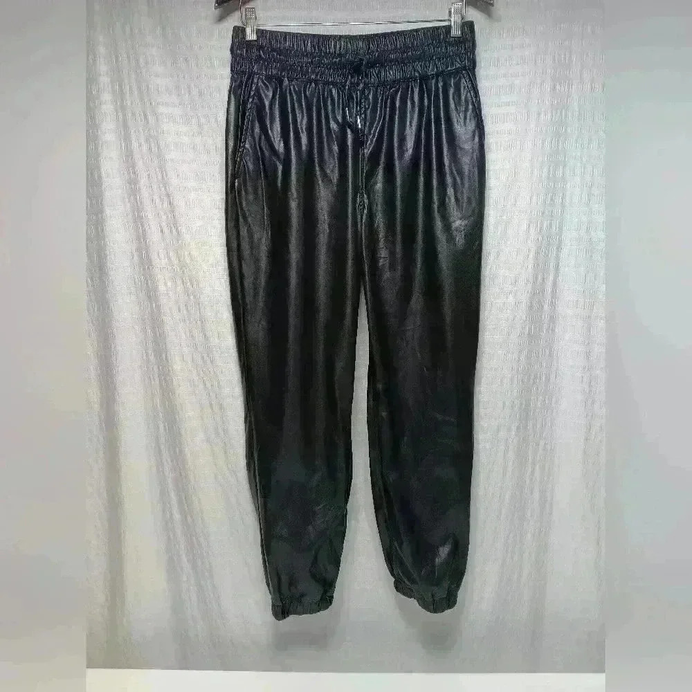 Blank NYC fuax leather joggers. Ladies size M